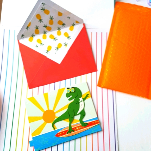 2 pcs C R Gibson Luxury Card Dinosaur (1 Card with Envelope) - Picture 1 of 16